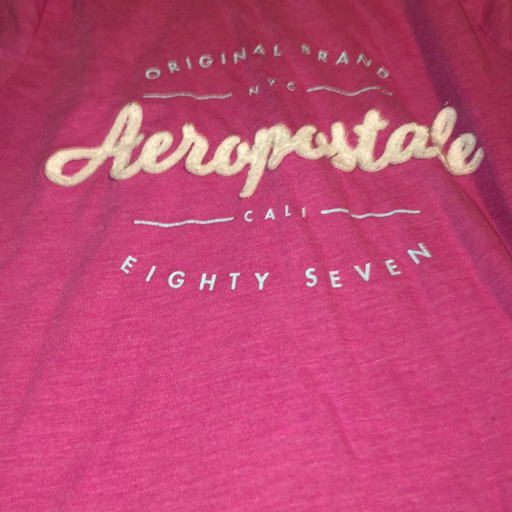Aeropostale pink shirt